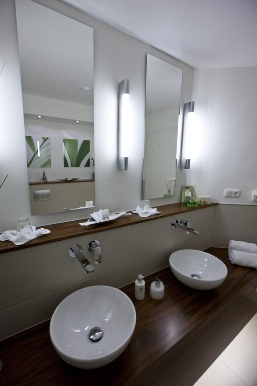 Hotel Rheinpark Рес Экстерьер фото